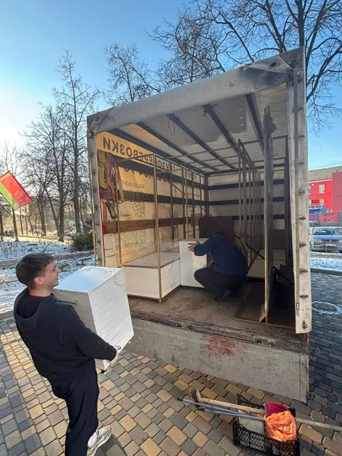 Упаковка и погрузка вещей при переезде — GruzBus